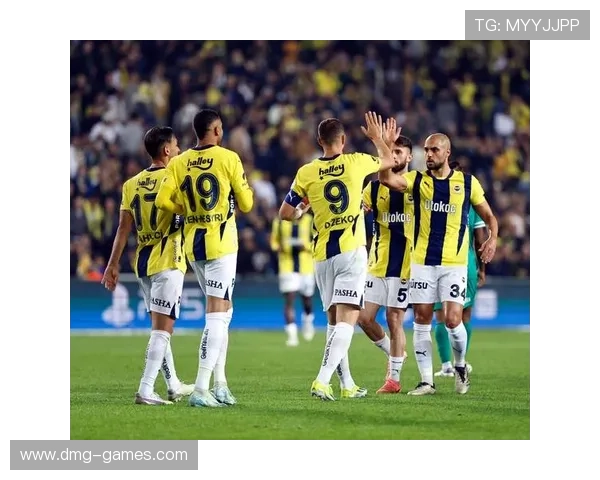 费耶诺德首回合险胜费内巴切，次回合体能成隐患，客战之旅充满悬念