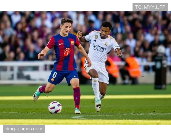 西甲国家德比：皇马与巴萨再度交锋，双方竞技状态值得关注