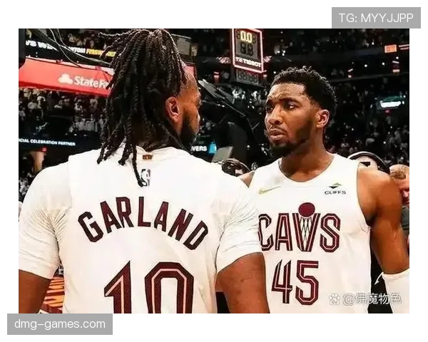 尼克·科里森篮下强攻提升球队内线效率显著改变战术核心地位