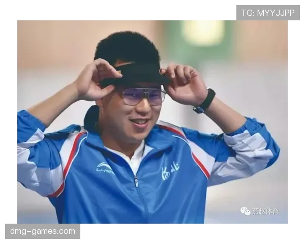 庞伟赛场像机器，私下刷卡那阵仗像开趴，朋友群里他账单都把人看懵了